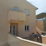 شقة Apartments Vili *