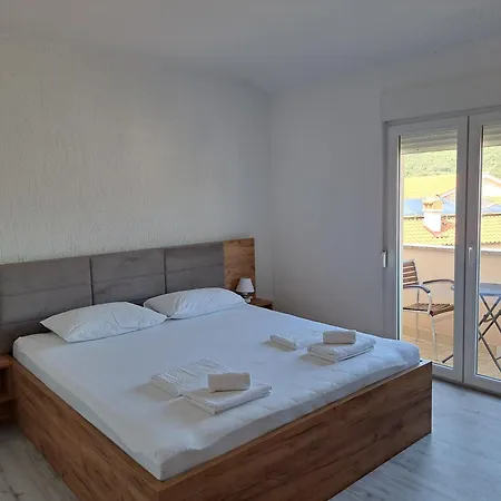 Apartments Vili * Supetarska Draga